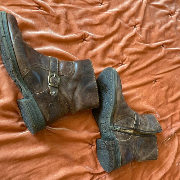 Born brown leather boots 7.5 - Picture 3 of 5